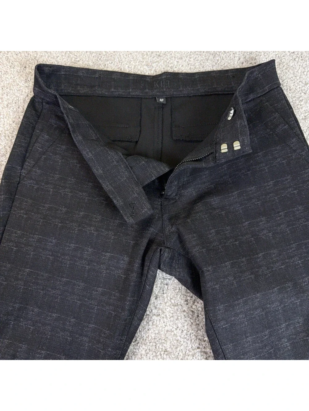 Kut From The Kloth Pants Size 4P Black Grey Ellery Slim Straight Skinny Chic